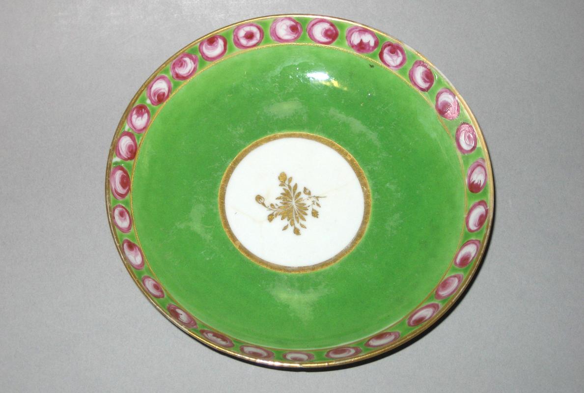 1966.0621.011 Saucer