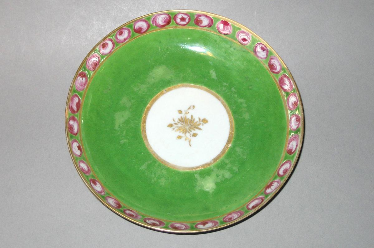 1966.0621.017 Saucer