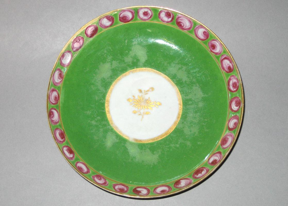 1966.0621.018 Saucer