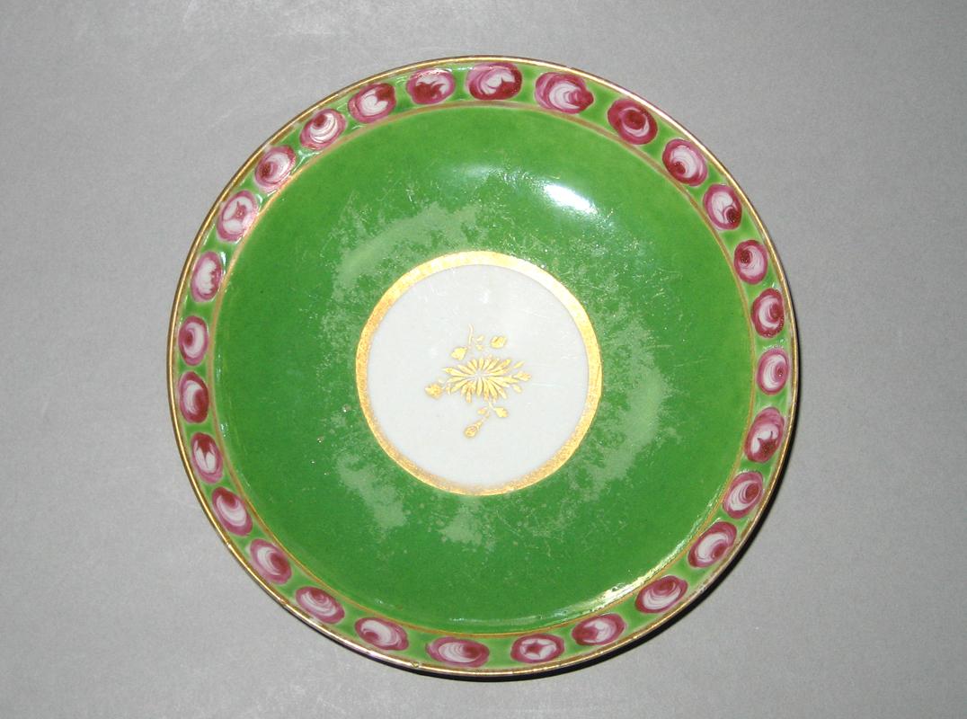 1966.0621.019 Saucer