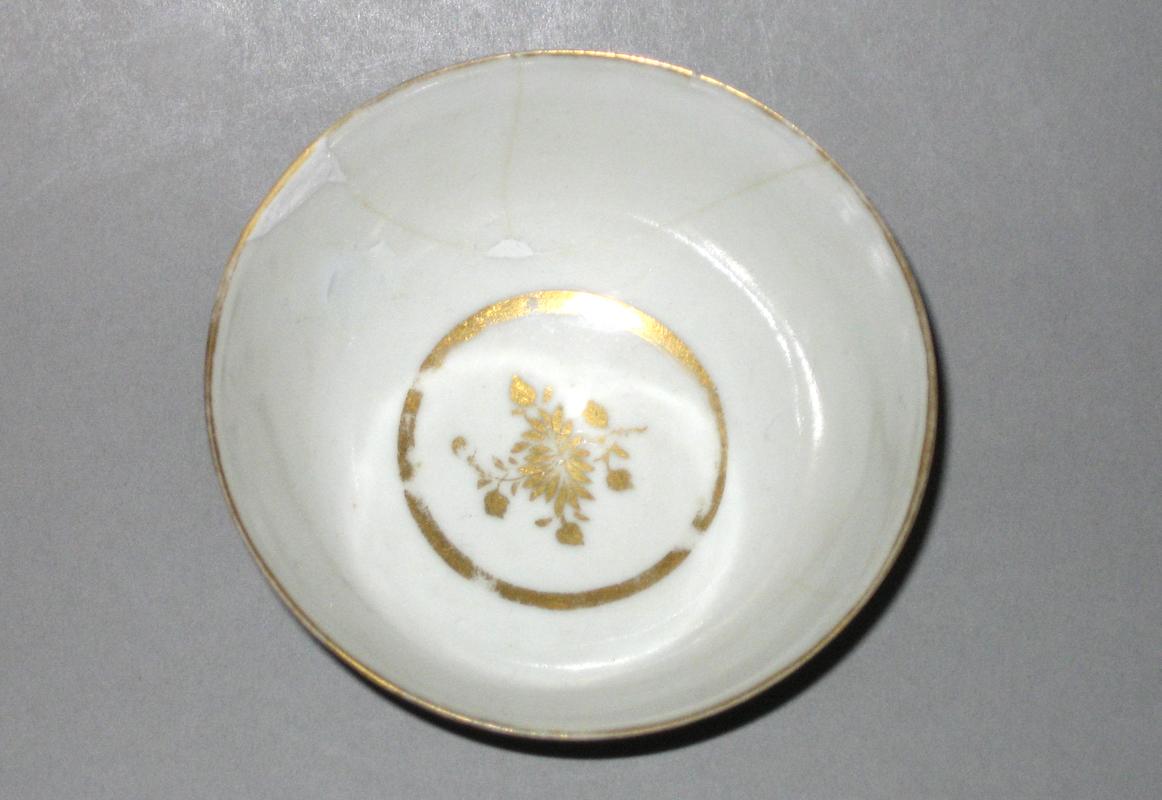 1966.0621.031 Teabowl upper