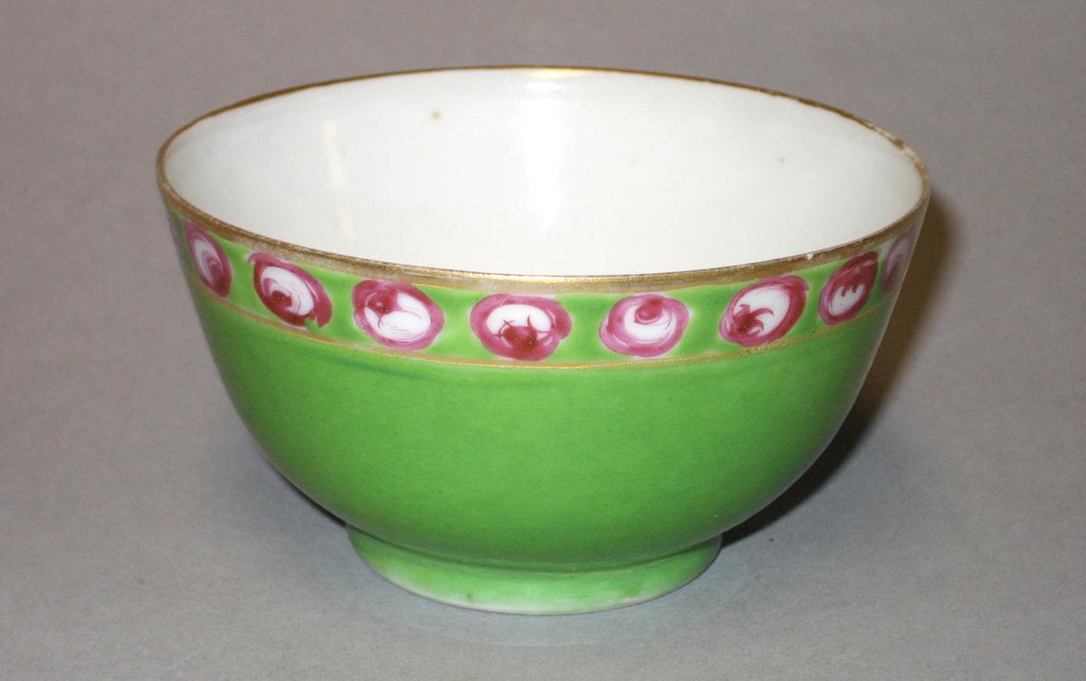 1966.0621.032 Teabowl