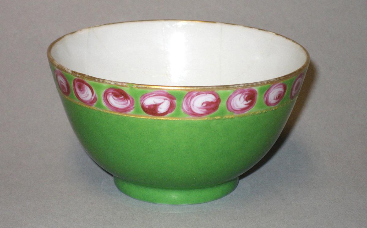 1966.0621.036 Teabowl