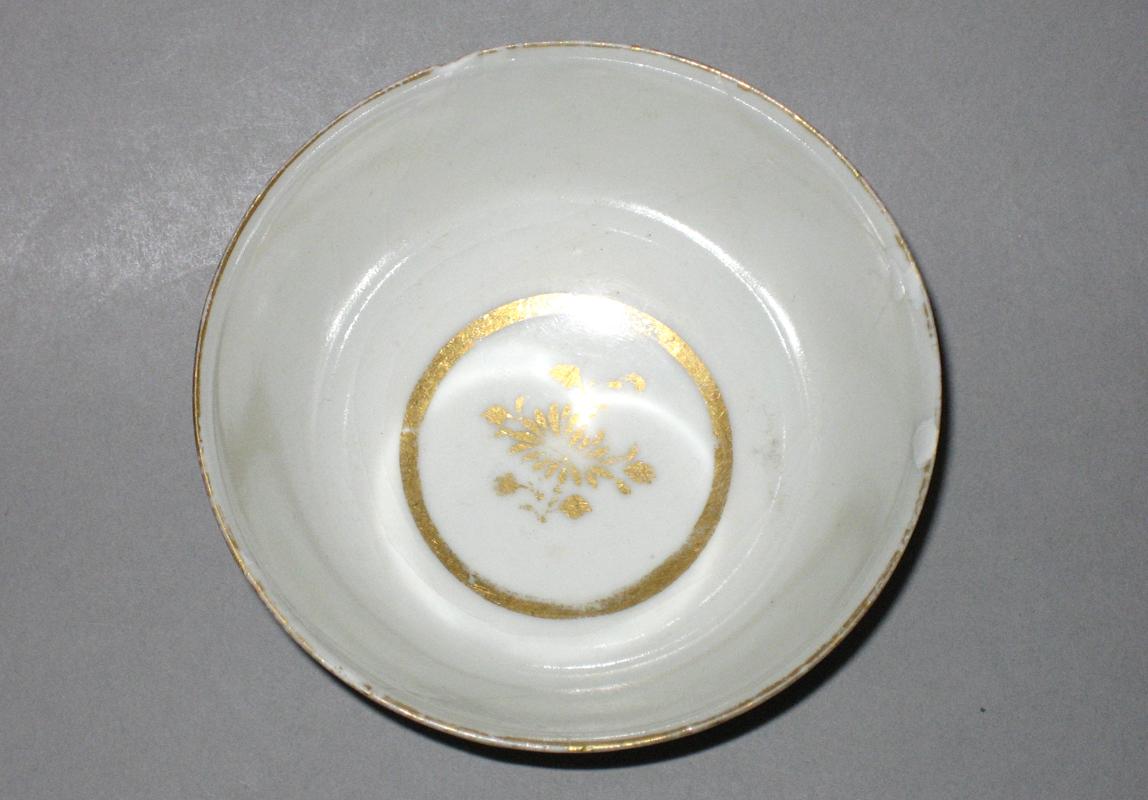 1966.0621.037 Teabowl upper