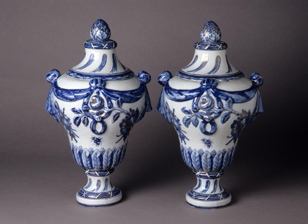1966.0631.001, .002 Urns