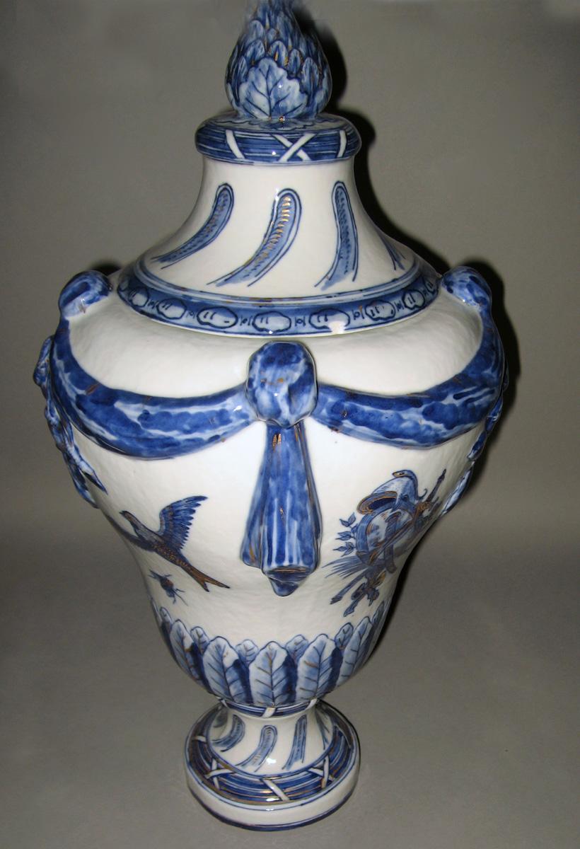 1966.0631.001 A, B Porcelain Urn side 1
