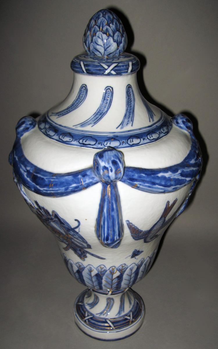 1966.0631.001 A, B Porcelain Urn side 2