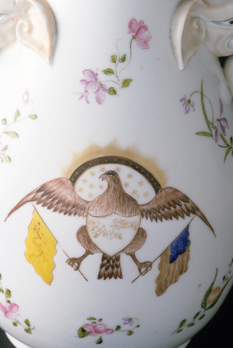 1966.0641 Bottle, Miniature Water Bottle or Guglet, Detail