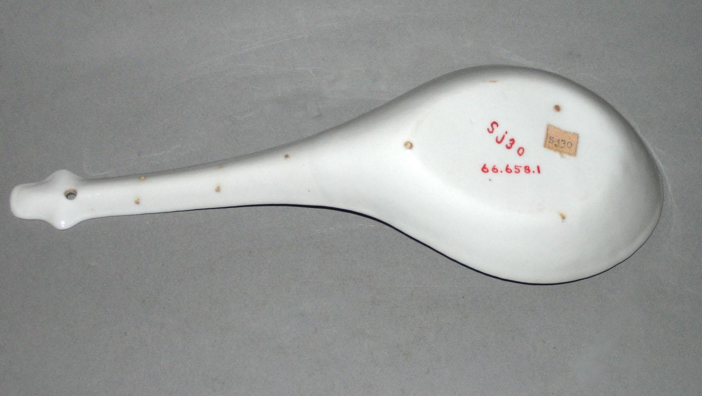1966.0658.001 Spoon underside
