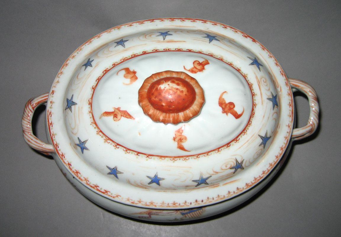 1966.0669 tureen upper