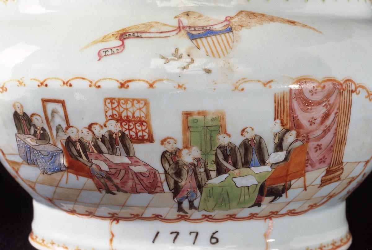 1966.0669  A, B Tureen, Detail