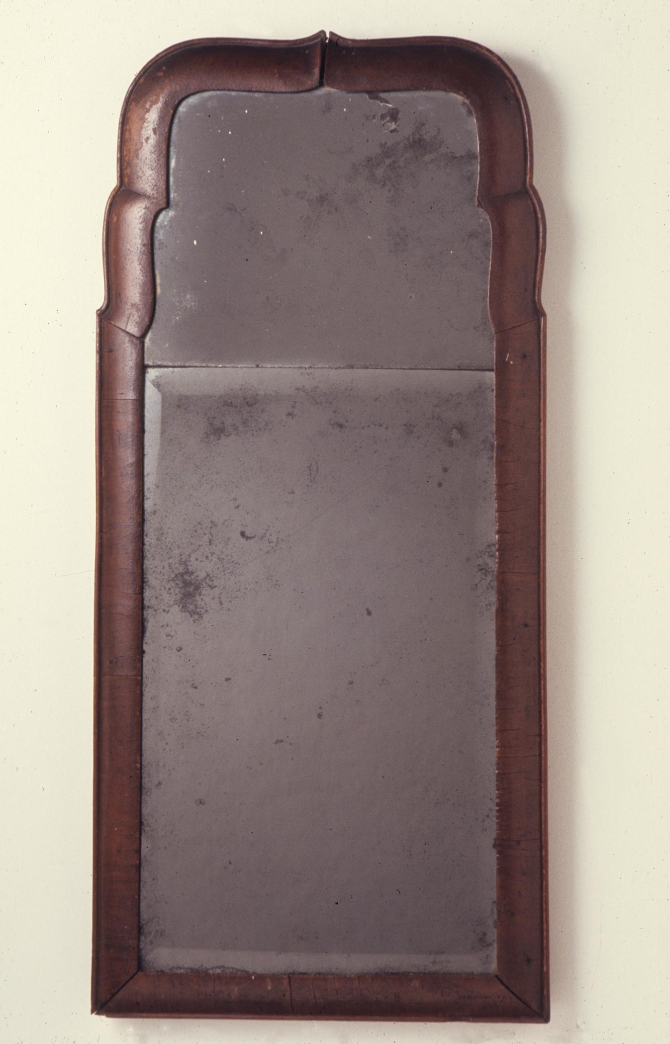 1966.0693 Looking glass or mirror, View 1