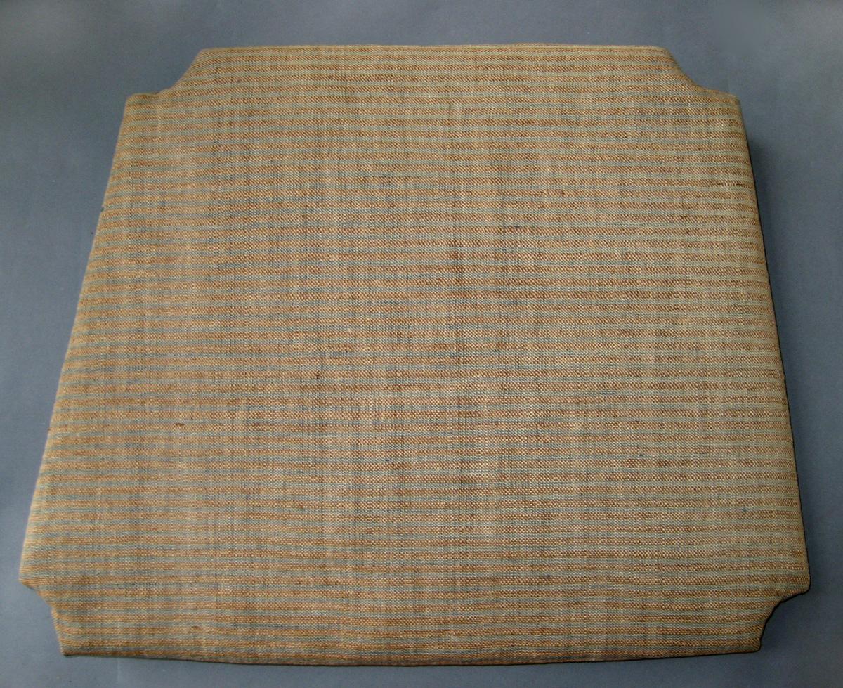 1984.0668 Cushion