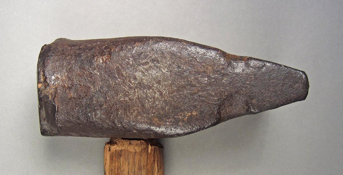 1957.0026.055, Hammer, head side 2