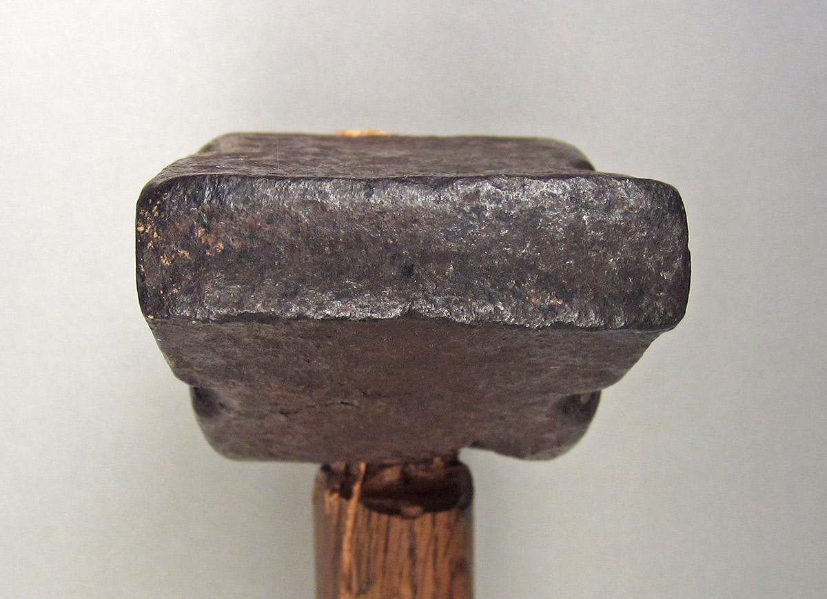 1957.0026.055, Hammer, head side 3