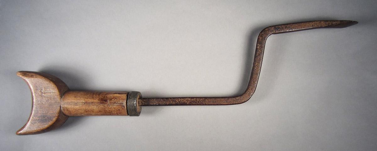 1957.0026.056 Hoof knife, side 1