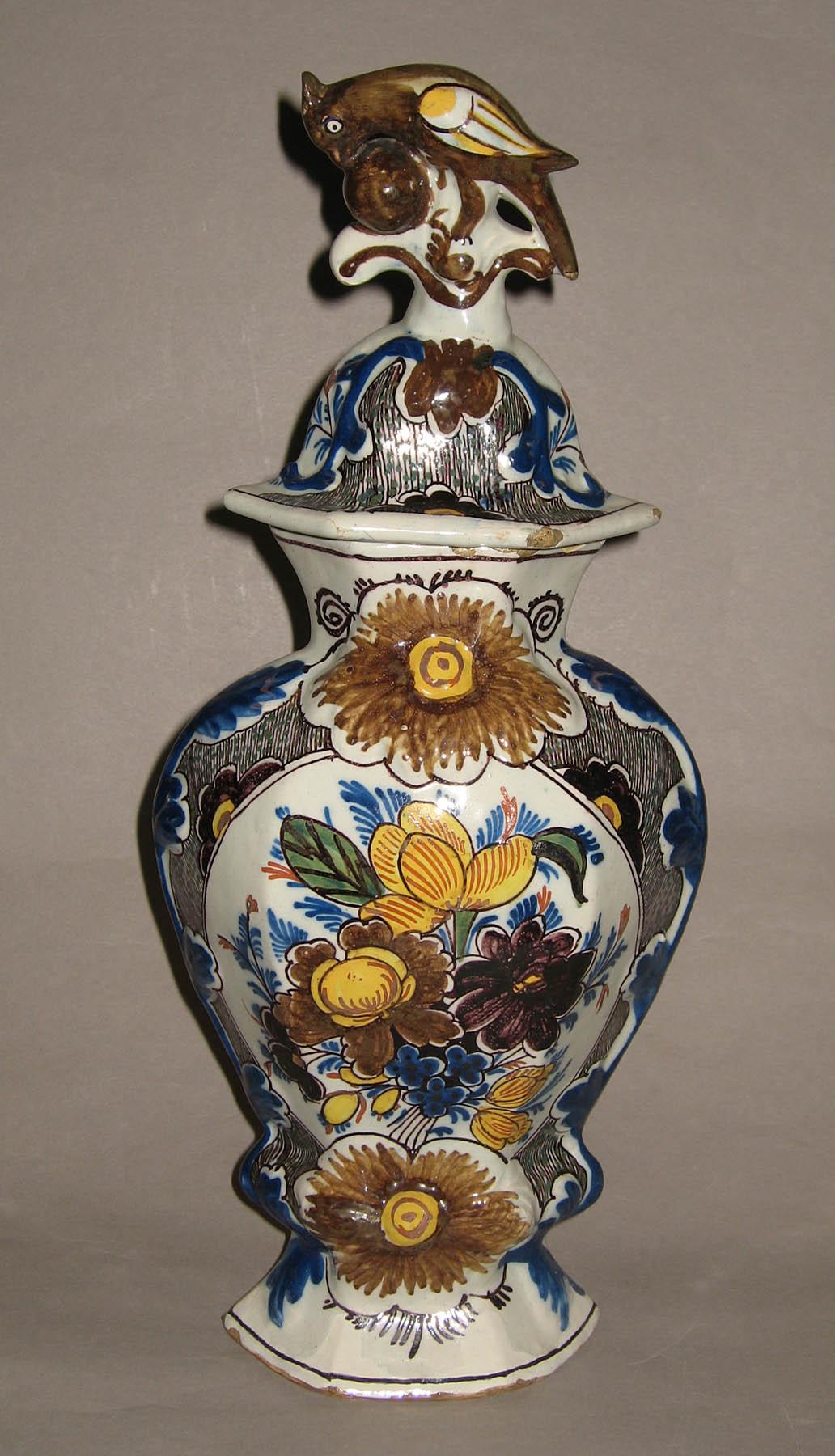 1966.0716.002 A, B Earthenware vase