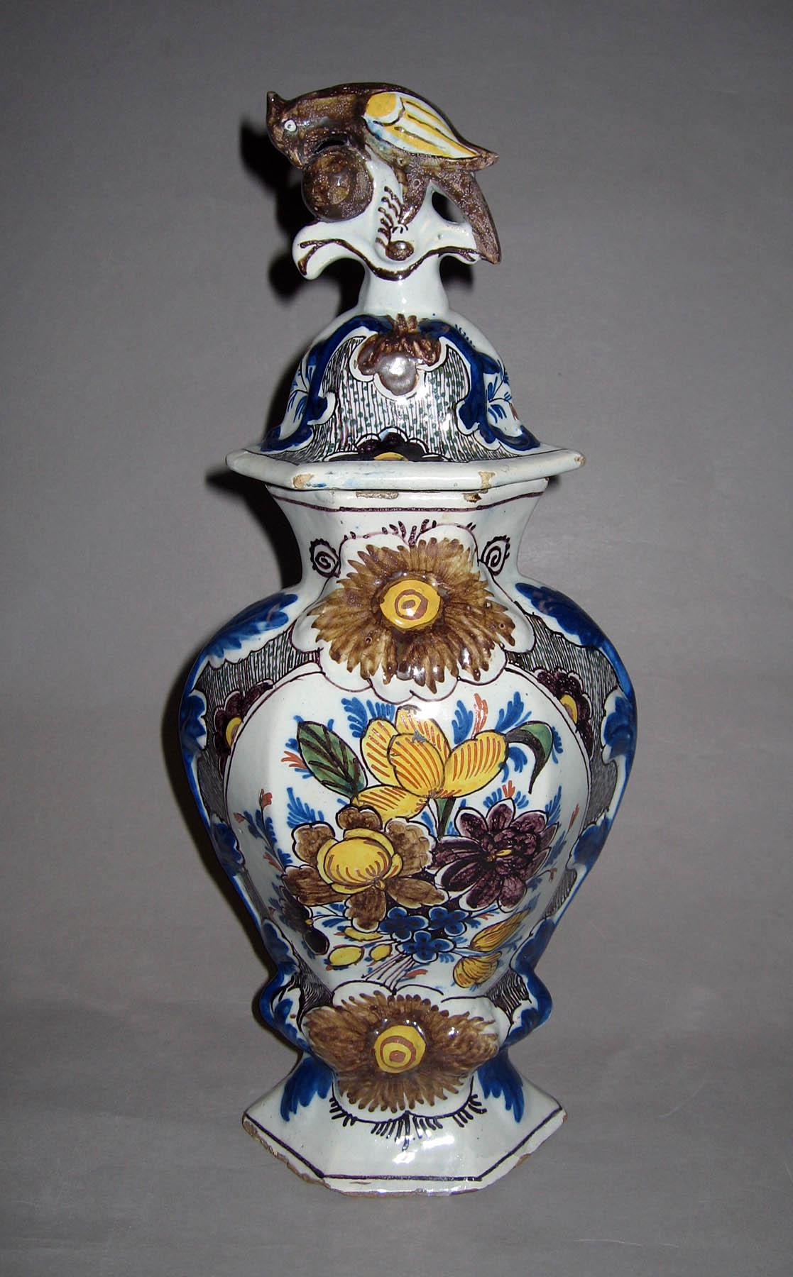 1966.0716.033 A, B Earthenware vase