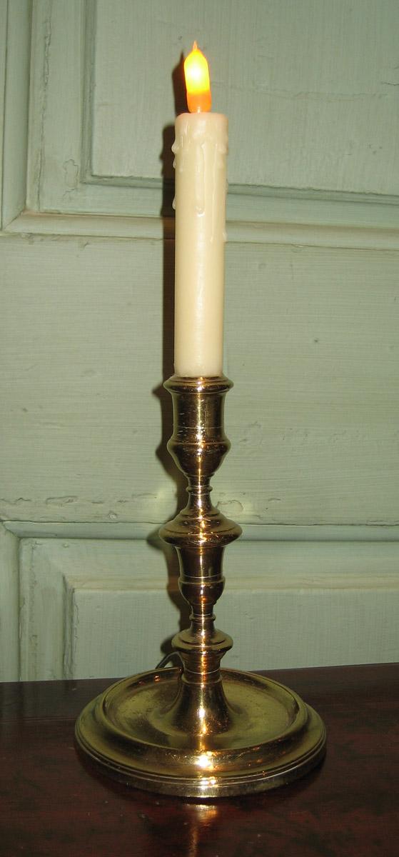 1966.0732.002 Candlestick