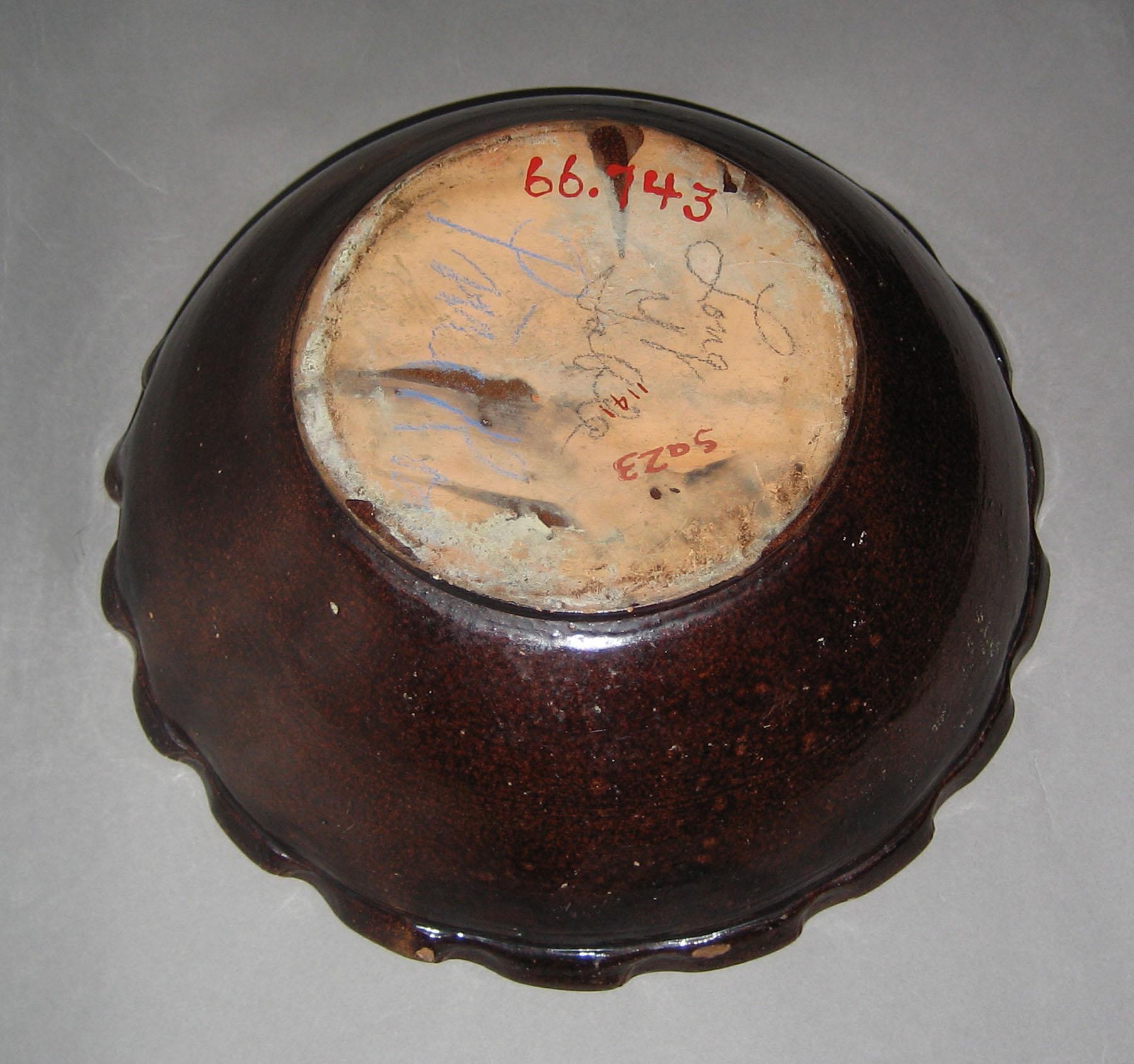 1966.0743 Bowl (bottom)