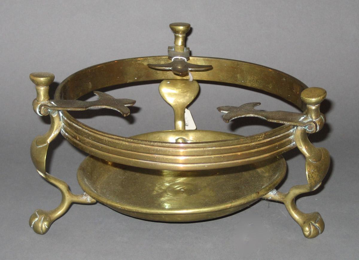 1966.0749 Kettle stand
