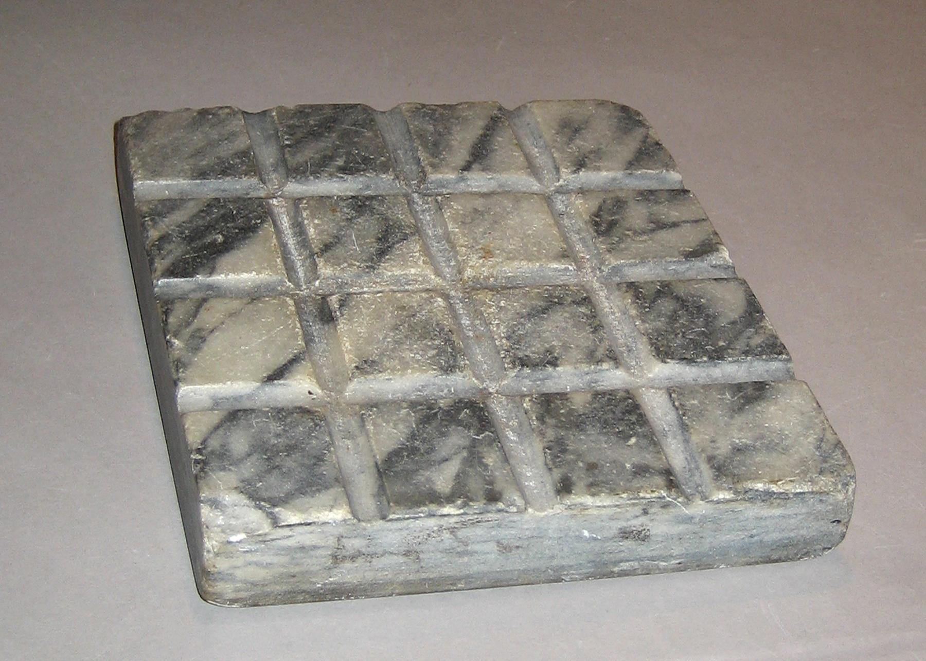 1966.0750 Tong stone