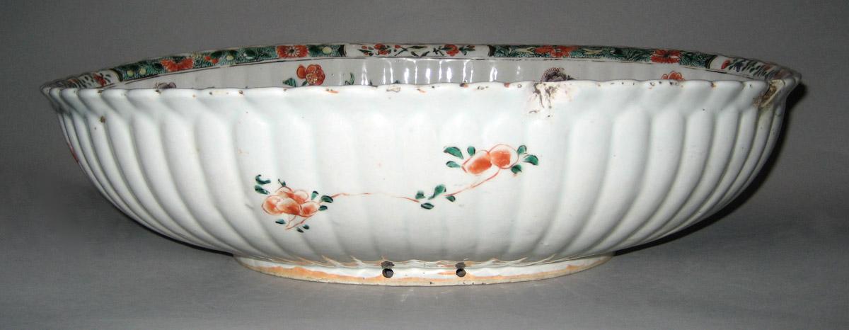 1966.0768 Porcelain Bowl side 2