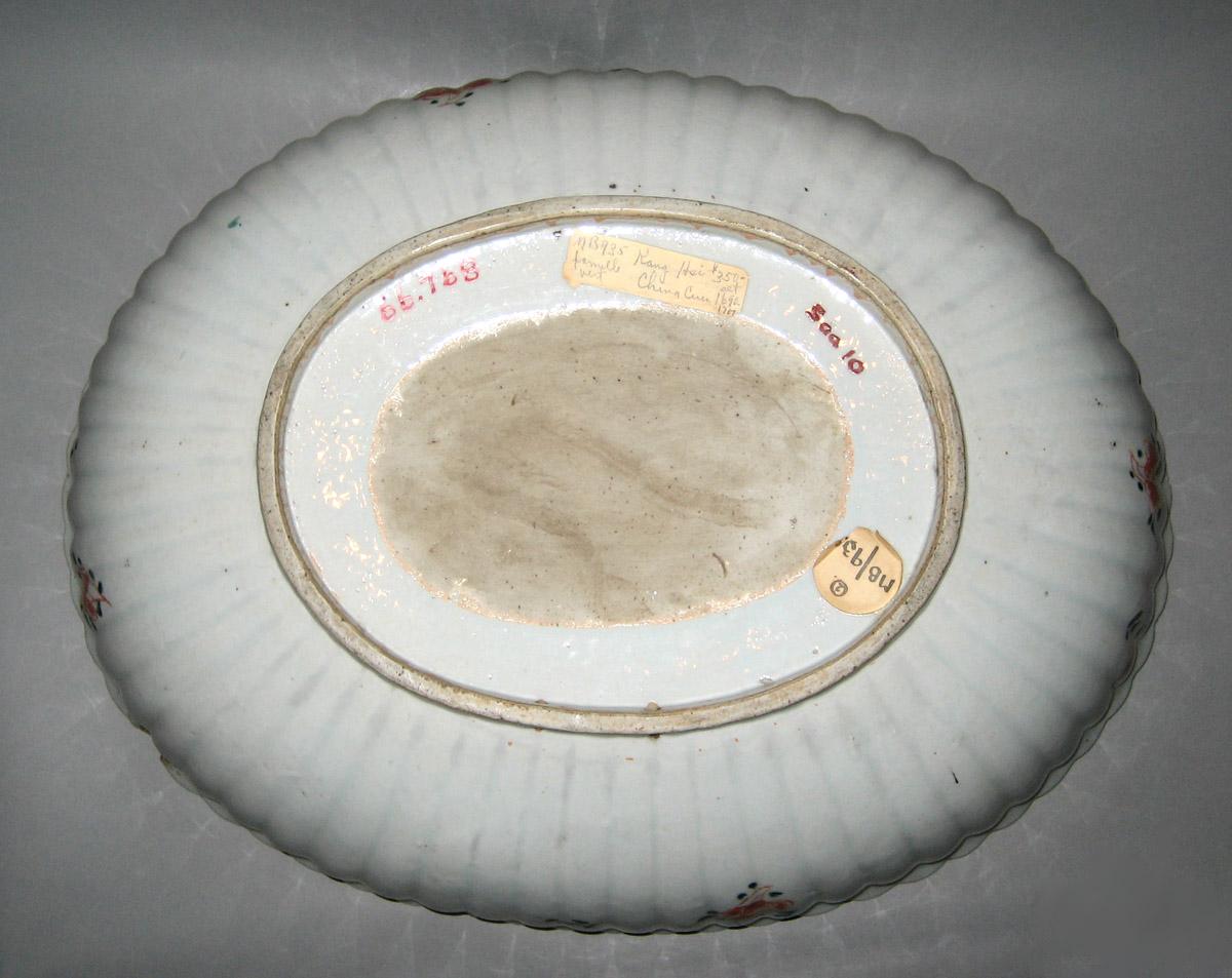 1966.0768 Porcelain Bowl underside