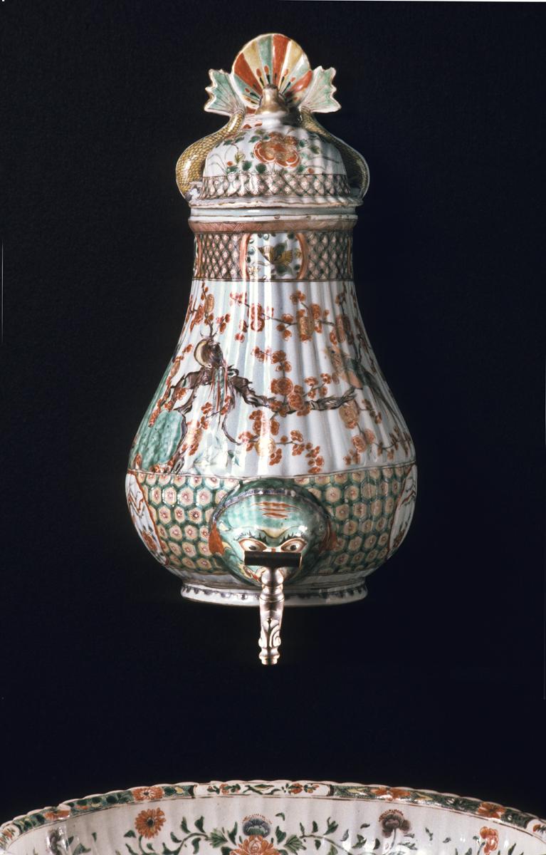 1966.0769 A, B Wall Fountain, Lavabo
