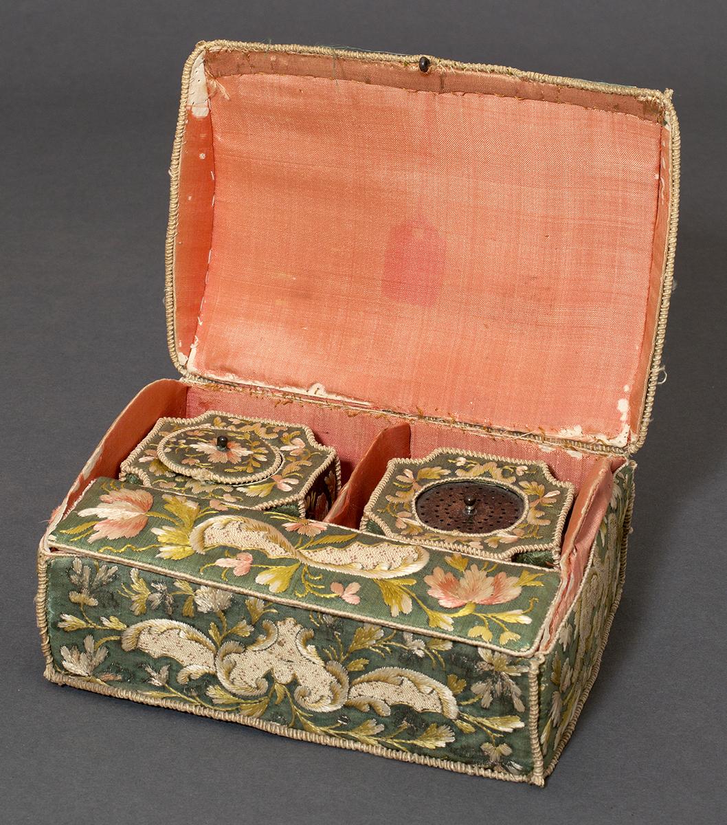 1966.0770 A-C Ink Box with Containers