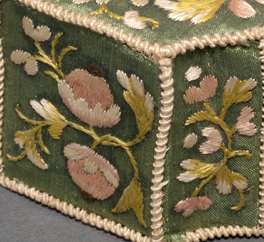 1966.0770 B Container, Detail 2