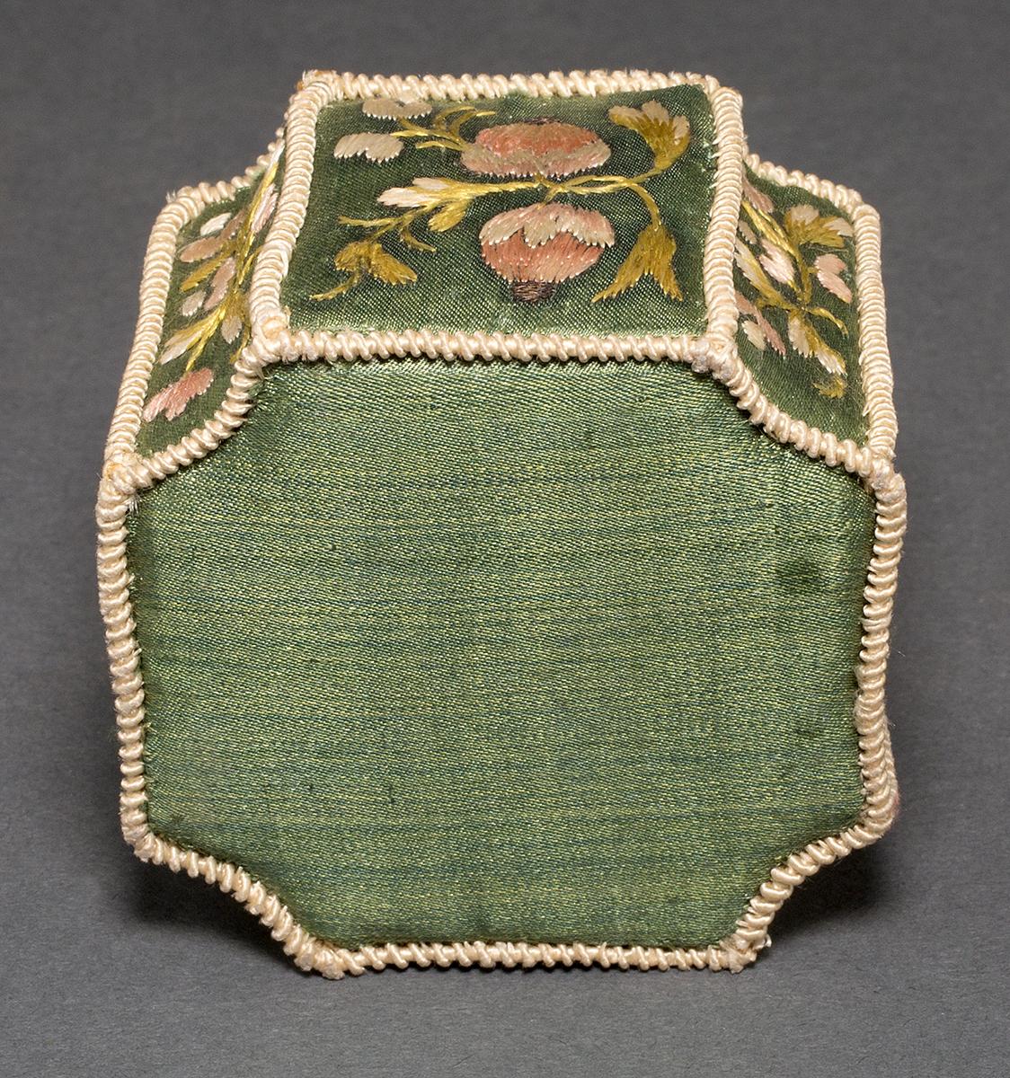 1966.0770 C Container, Bottom