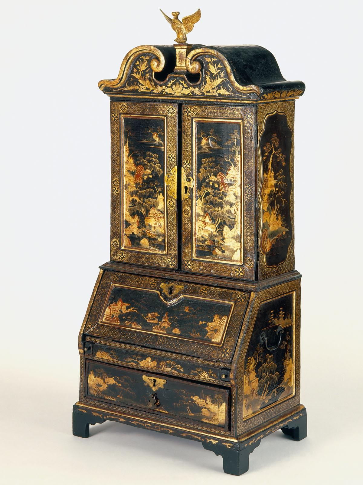 1966.0779 Miniature desk and bookcase