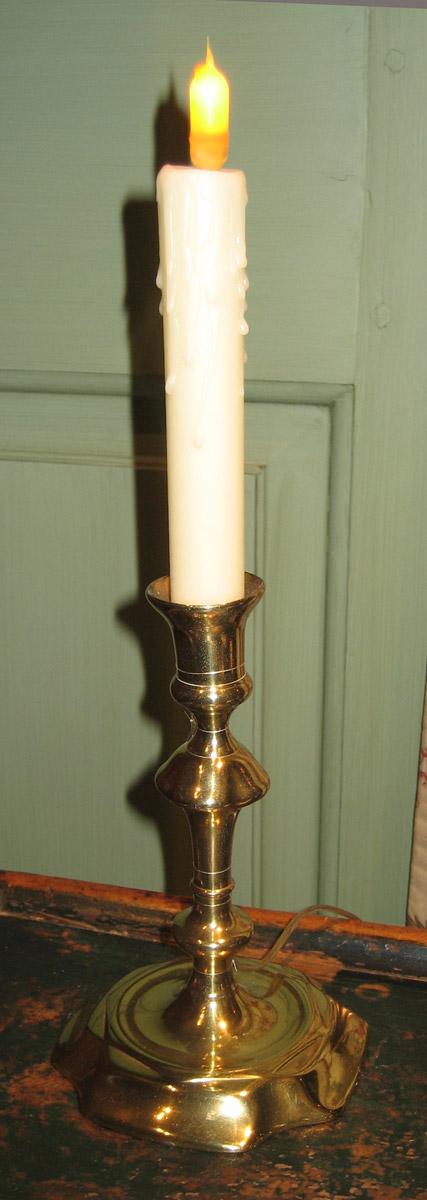 1966.0781.001 Candlestick