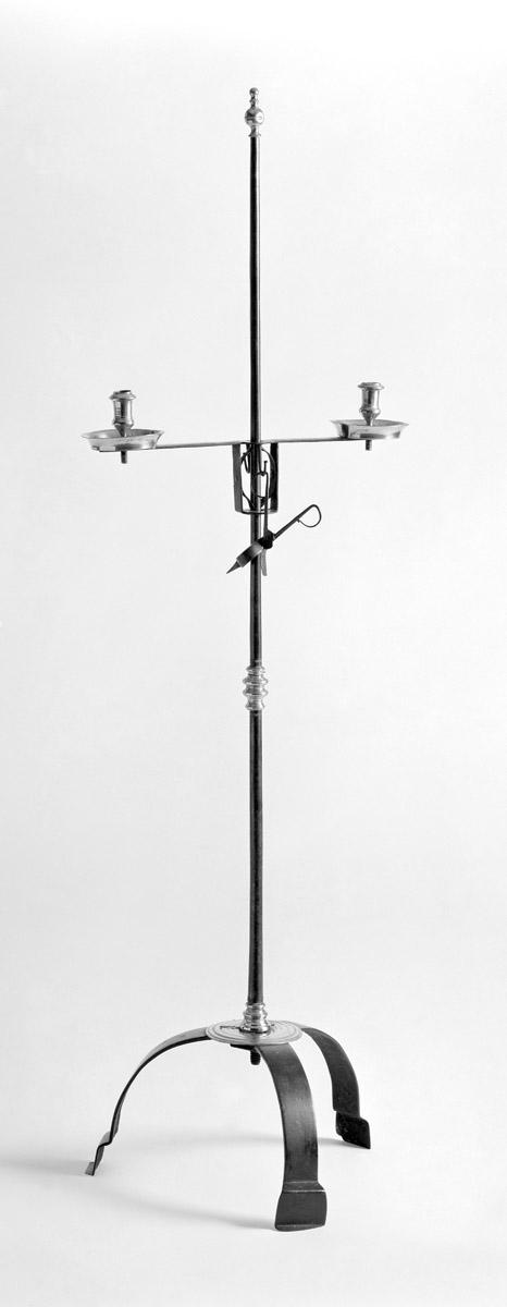 1966.0784 Candlestand