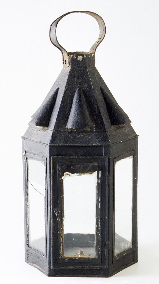 1966.0791 Lantern