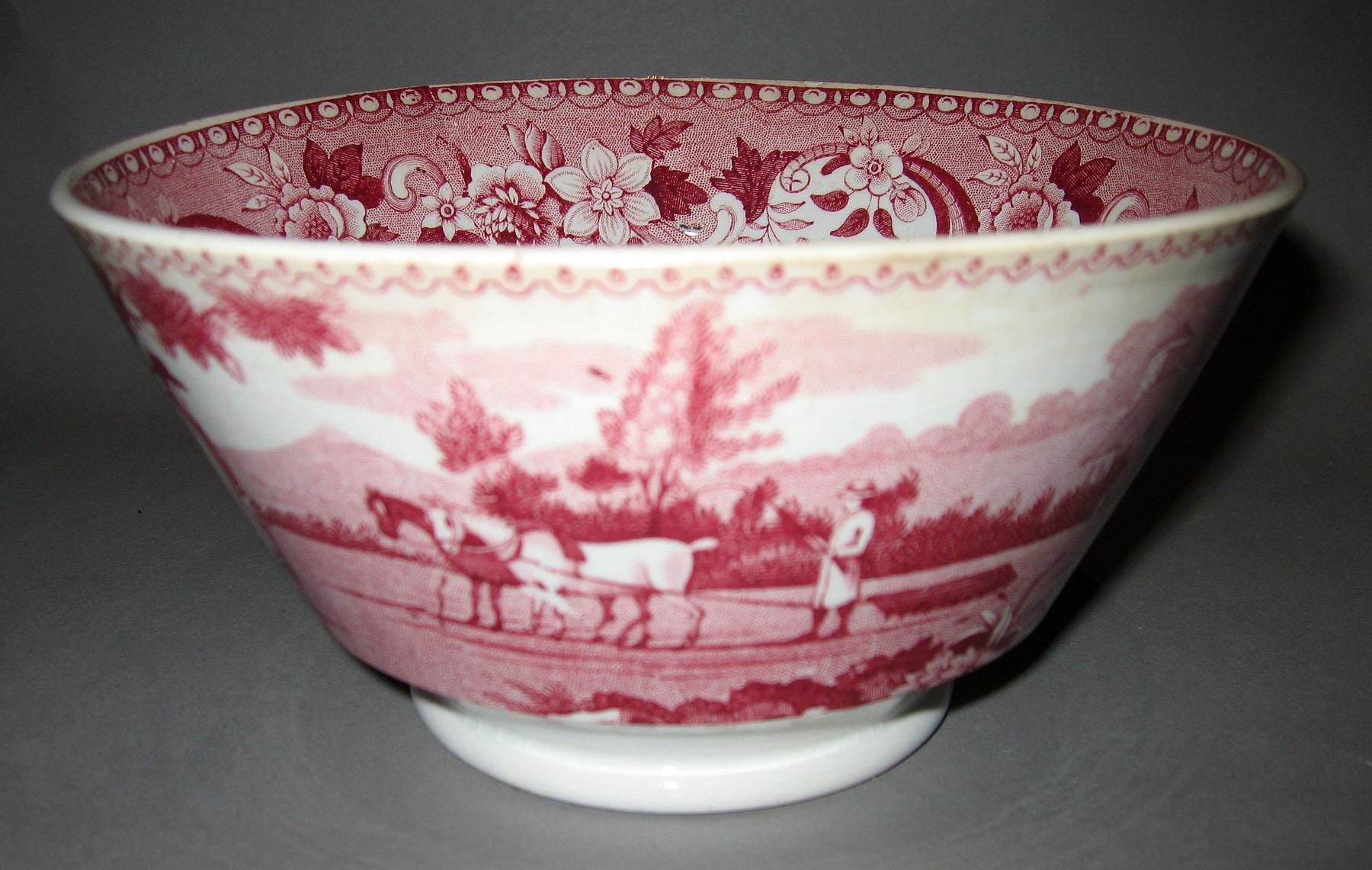 1966.0800.003 The Sower red transfer printed bowl
