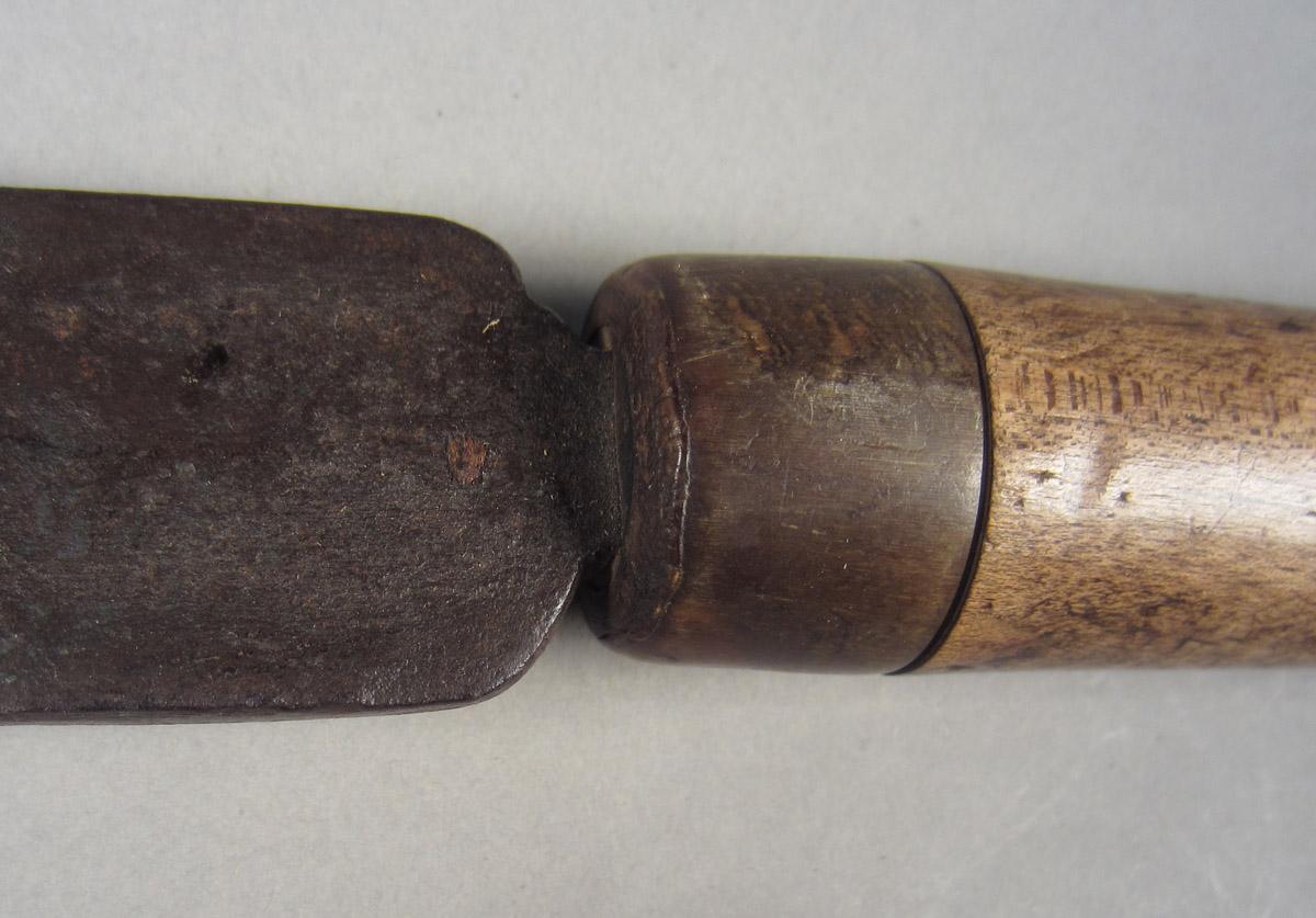 1957.0026.069 Turning chisel, Detail