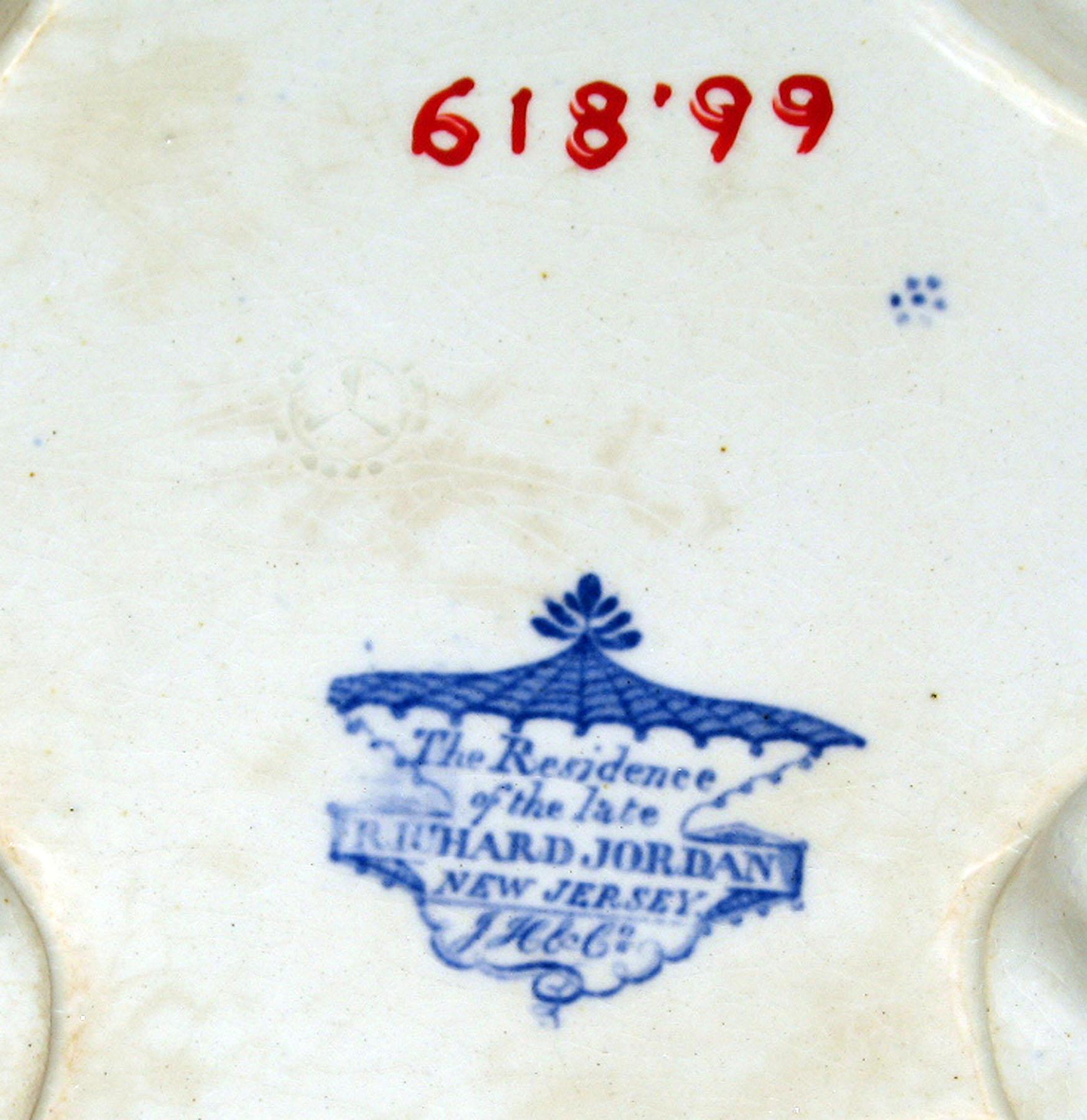 1966.0819 Heath earthenware dish, detail