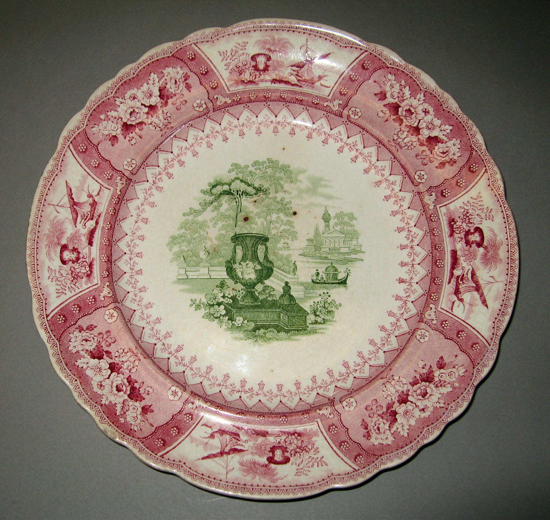 1966.0831.003 Earthenware plate