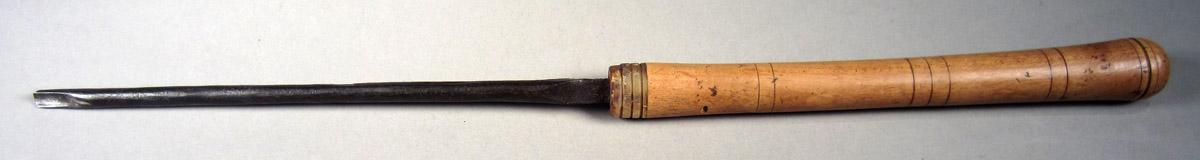 1957.0026.076 Turning gouge, View 1