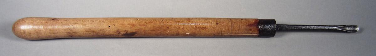 1957.0026.077 Turning gouge, overall