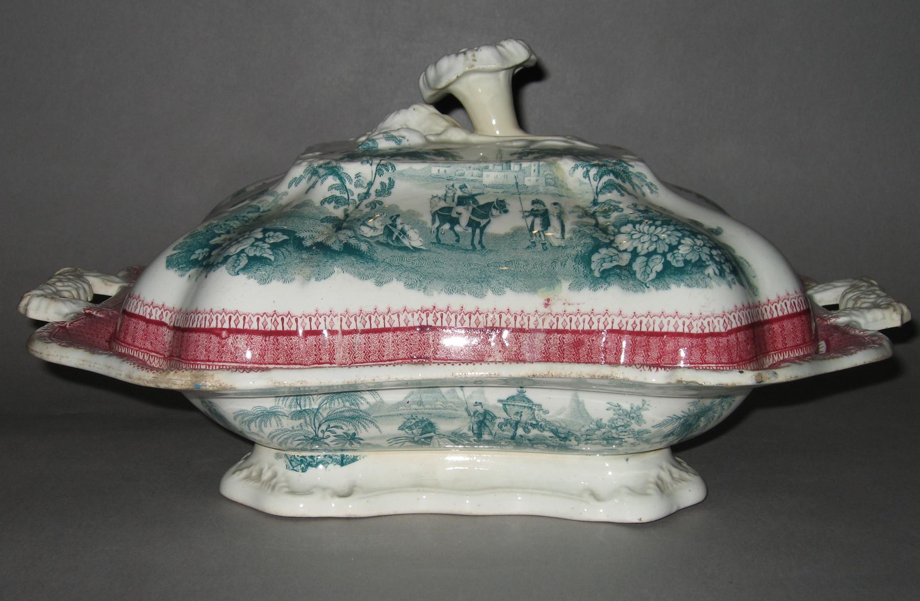 1966.0855 A, B Covered dish