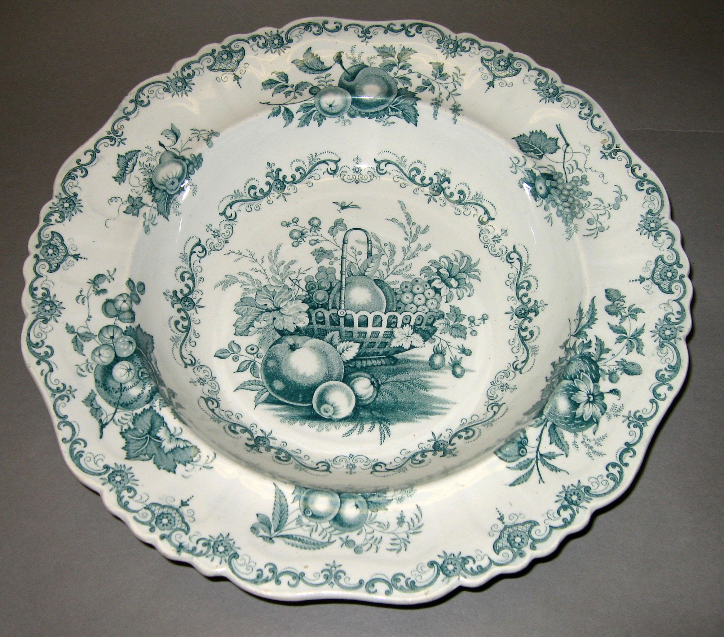 1966.0863.001 Fruit basket soup bowl