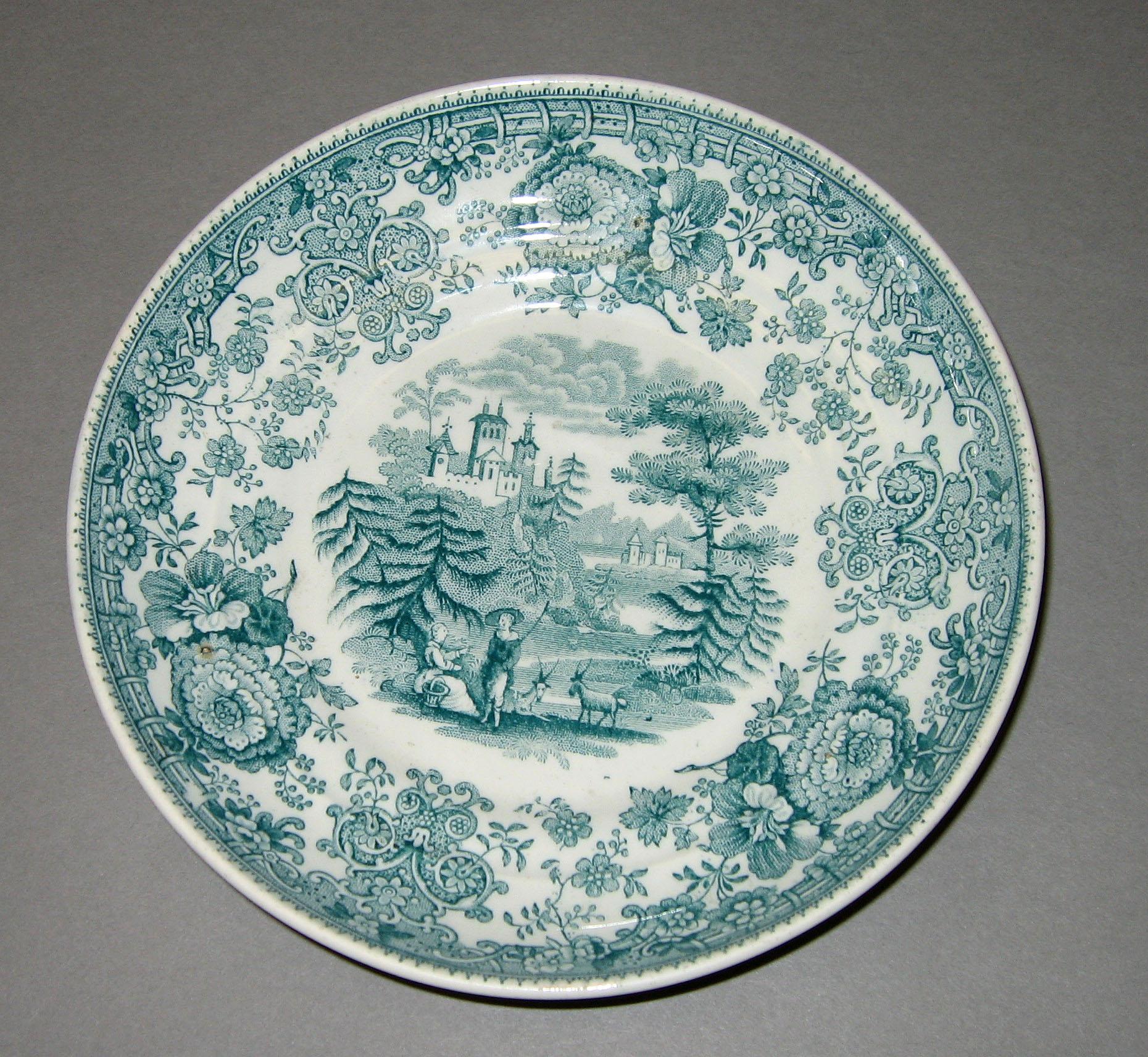 1966.0872.002 Tyrolean saucer