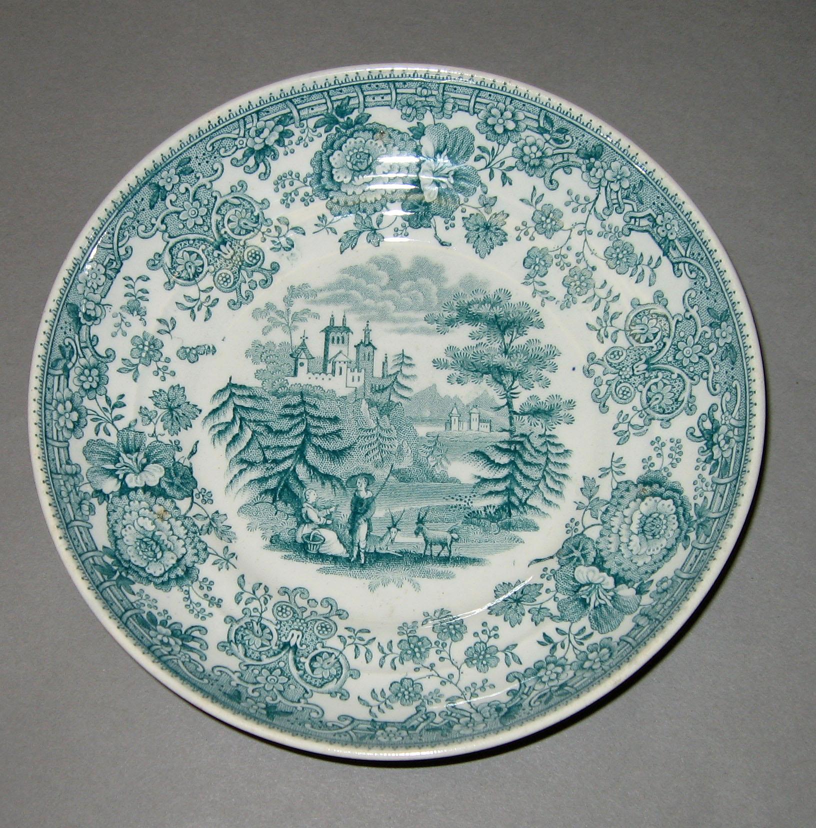 1966.0872.003 Tyrolean saucer