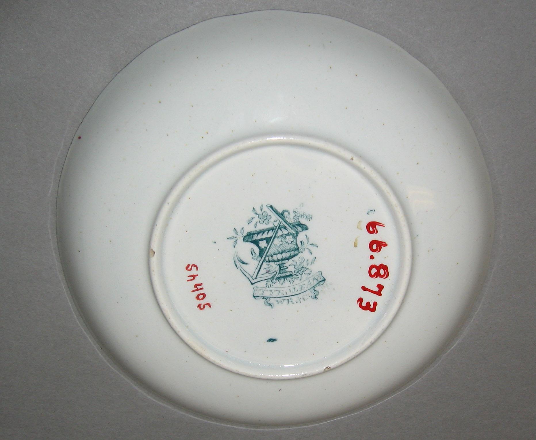 1966.0873 Saucer mark
