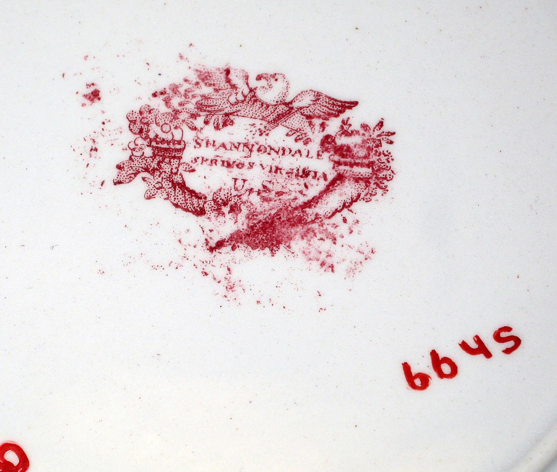 1966.0876.006 Earthenware plate, detail