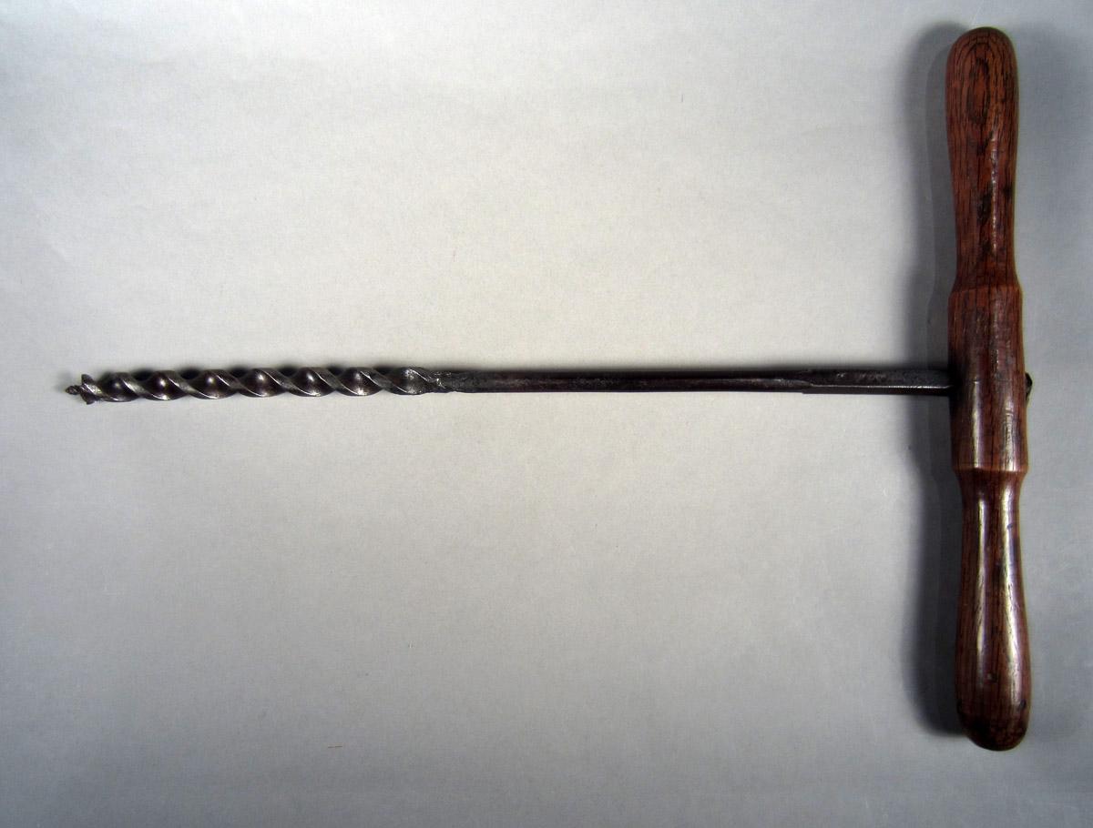 1957.0026.086 Spiral auger, View 1