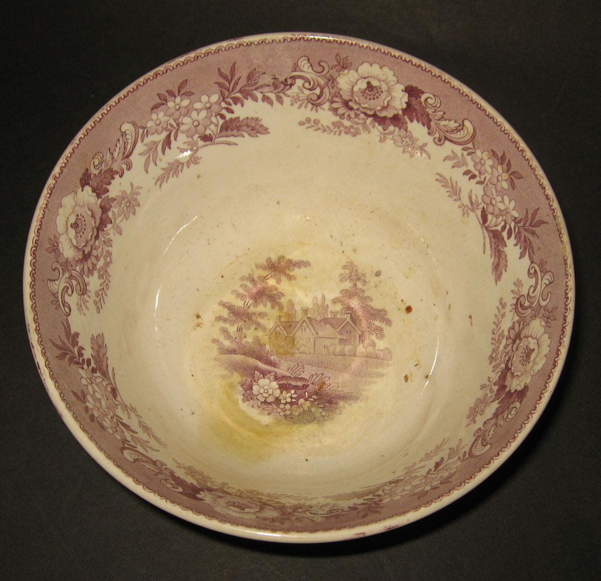 1966.0926 Transfer-printed earthenware bowl (interior)